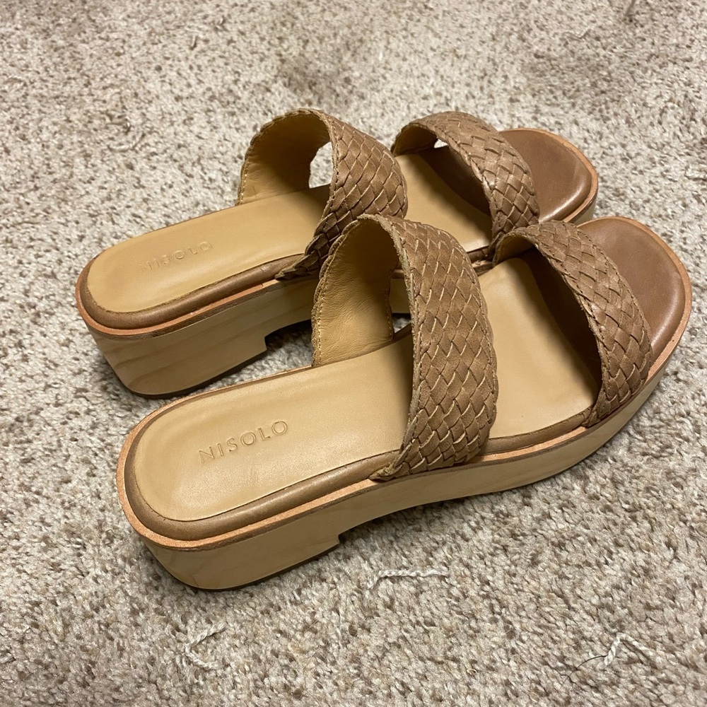 Nisolo Ellie All-Day Woven Clog in Almond - Picture 3 of 9
